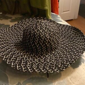 Black and white wide brim hat